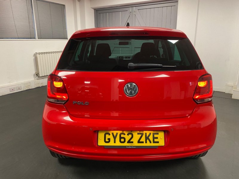 VOLKSWAGEN POLO