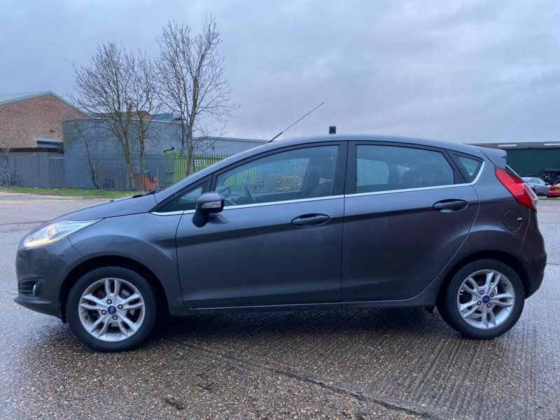 FORD FIESTA