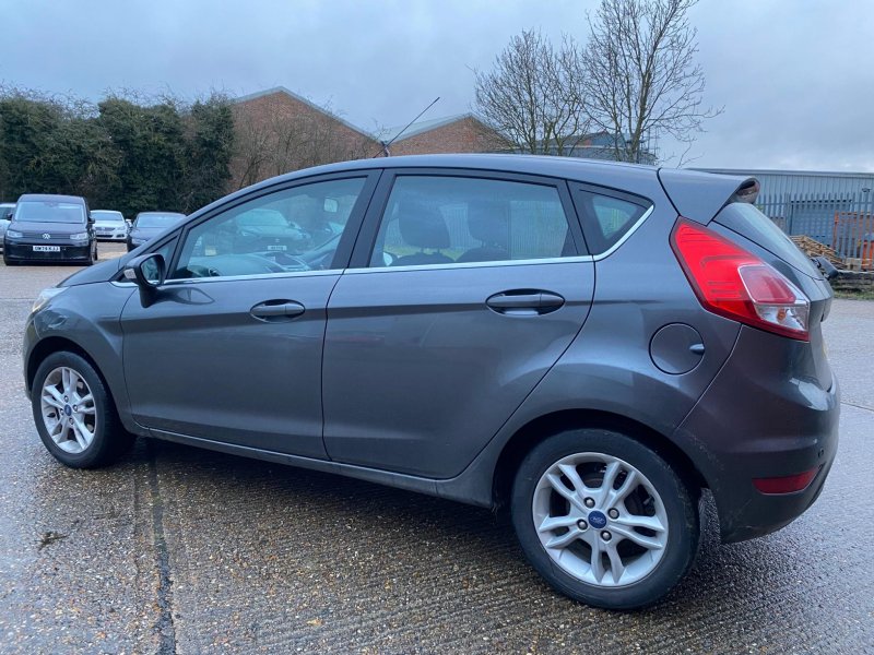 FORD FIESTA