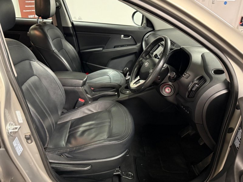 KIA SPORTAGE
