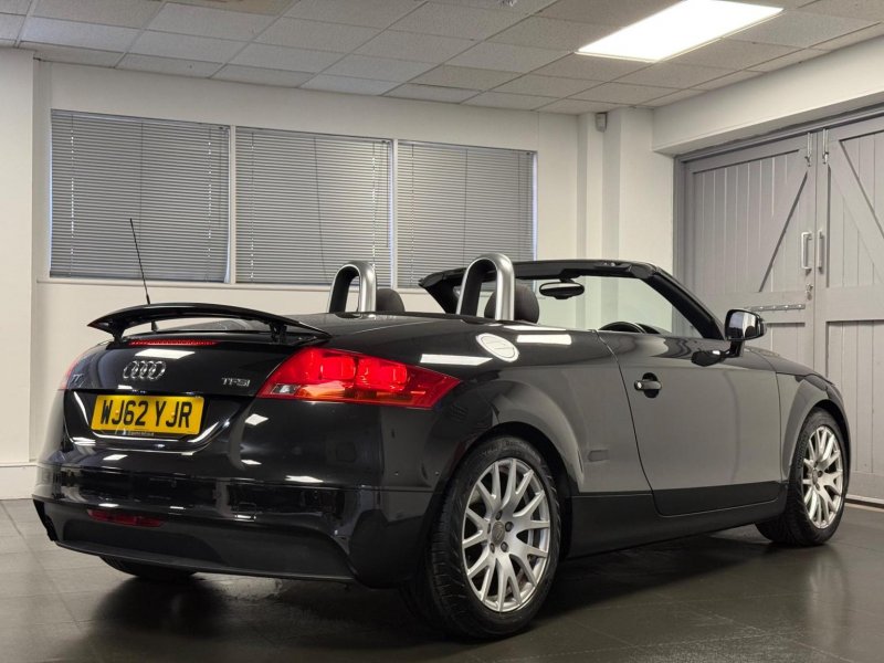AUDI TT