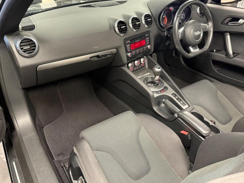 AUDI TT