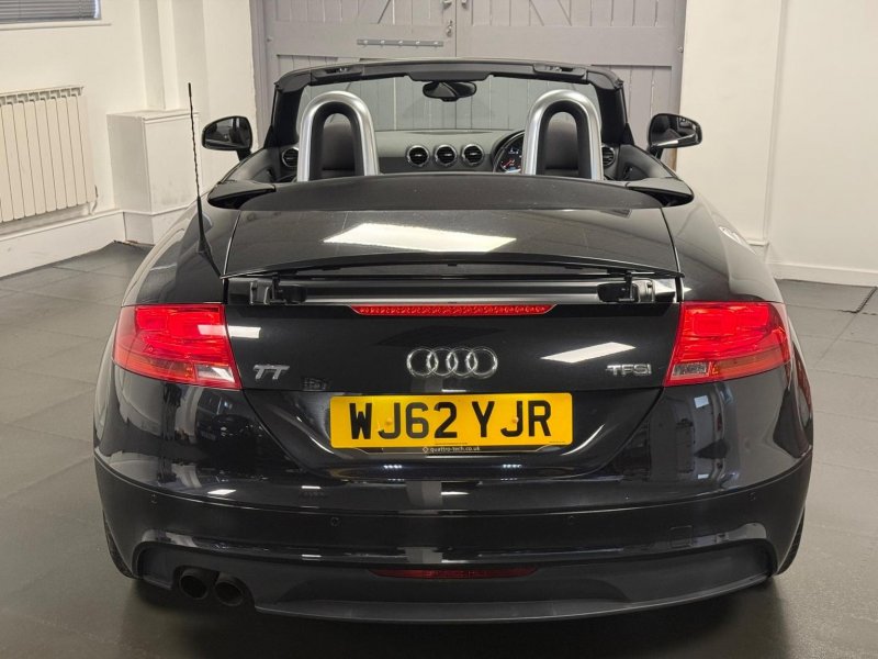 AUDI TT