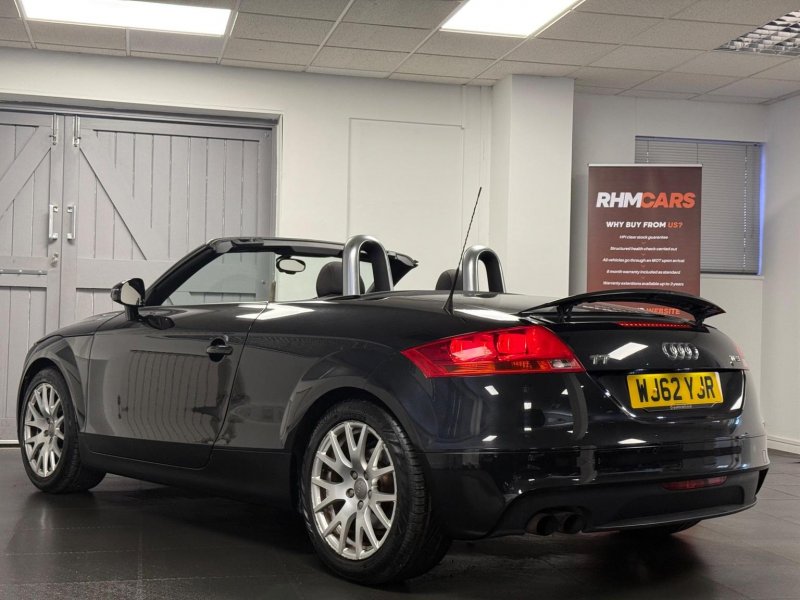 AUDI TT