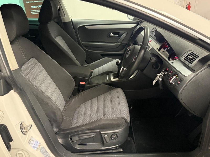 VOLKSWAGEN CC