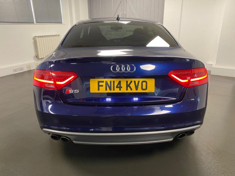 AUDI S5