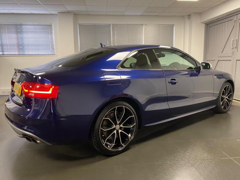 AUDI S5